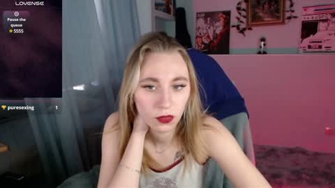 Snapshot of callerbowltim chatting on 12.29.24 alextim online show from 12.29.24