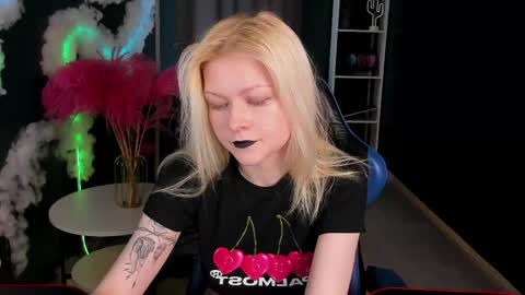 Robin online show from 04.22.26