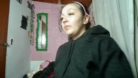 Snapshot of callme_lolas chatting on 06.03.26 paula online show from 06.03.26