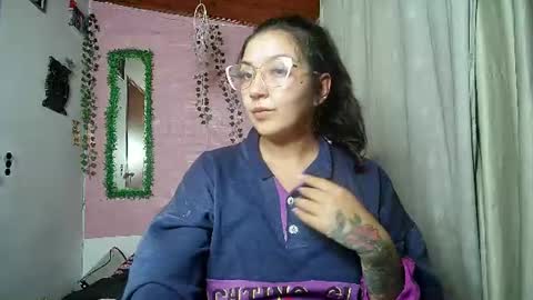 Snapshot of callme_lolas chatting on 06.11.26 paula online show from 06.11.26