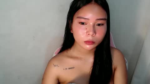 Snapshot of callme_remaxxx7 chatting on 10.14.25 Rema online show from 10.14.25