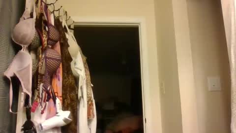 Snapshot of callmebabyt chatting on 09.21.25 callmebabyt online show from 09.21.25