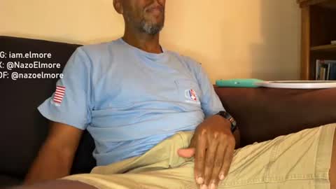 My name is Robert  Dont be shysay hi I love to chat. For requests or dirty talk please use tips  online show from 07.20.26