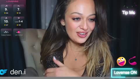 Snapshot of callyina chatting on 10.22.25 Mirra online show from 10.22.25