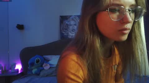 Snapshot of calvia_farey chatting on 02.20.25 calvia_farey online show from 02.20.25