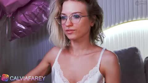 Snapshot of calvia_farey chatting on 03.11.26 calvia_farey online show from 03.11.26