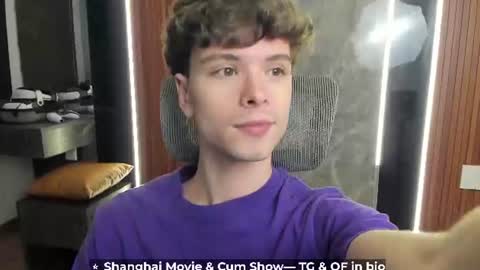 Snapshot of calvin_loves_you chatting on 07.01.26 Hey I am Calvin online show from 07.01.26