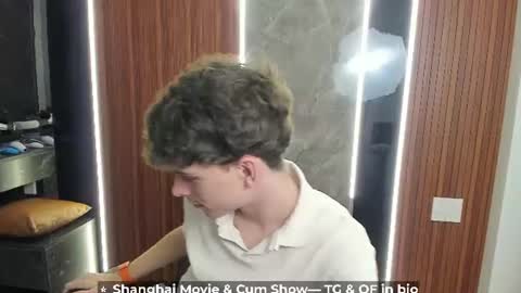 Snapshot of calvin_loves_you chatting on 07.08.26 Hey I am Calvin online show from 07.08.26