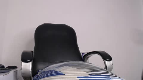 calvinhotlatino online show from 12.05.24