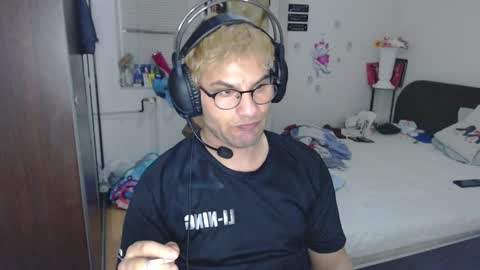 Calvinjohnlad online show from 03.08.25