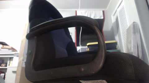 Snapshot of calvinstem chatting on 12.15.25 calvinstem online show from 12.15.25