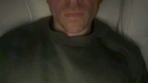 Snapshot of calvinzz chatting on 12.05.25 calvinzz online show from 12.05.25