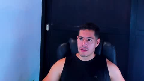 Snapshot of camara110 chatting on 12.14.24 camara110 online show from 12.14.24