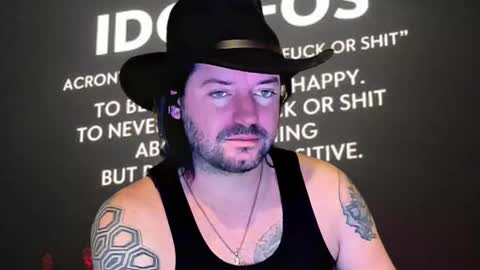 camarant online show from 11.15.25