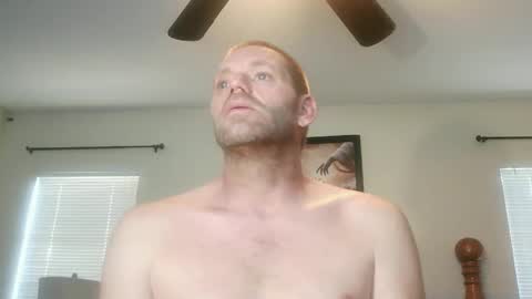 Snapshot of camb46ux1 chatting on 04.01.26 camb46ux1 online show from 04.01.26