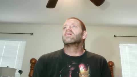 Snapshot of camb46ux1 chatting on 04.06.26 camb46ux1 online show from 04.06.26