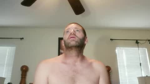 Snapshot of camb46ux1 chatting on 04.08.26 camb46ux1 online show from 04.08.26