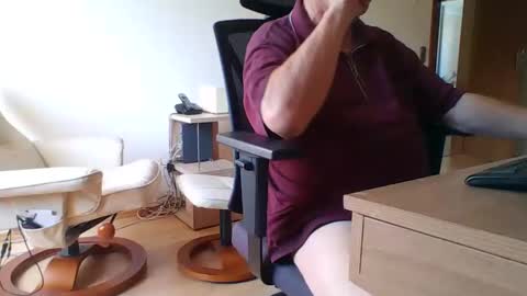 Snapshot of camcologne chatting on 09.18.25 camcologne online show from 09.18.25