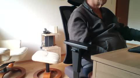 camcologne online show from 01.16.26