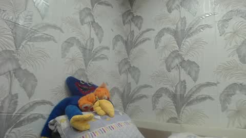 CamDiva1 online show from 12.26.24