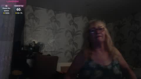 CamDiva1 online show from 11.30.25