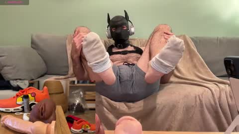 Snapshot of camdogfr chatting on 12.14.24 camdogfr online show from 12.14.24