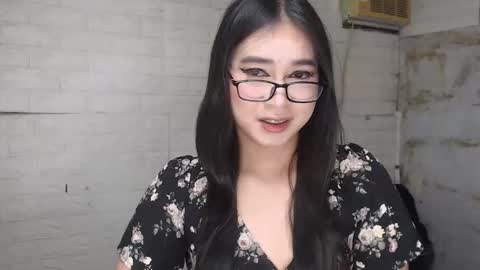 Snapshot of camela_star chatting on 09.25.25 camela_star online show from 09.25.25