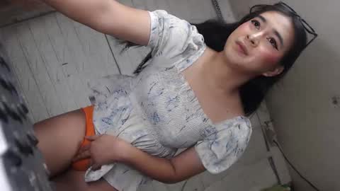 Snapshot of camela_star chatting on 11.13.25 camela_star online show from 11.13.25