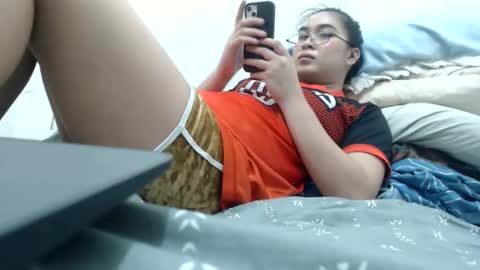 Snapshot of camela_star chatting on 11.27.25 camela_star online show from 11.27.25