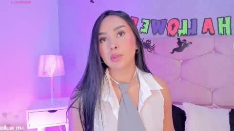 Camelia Smith online show from 10.30.25