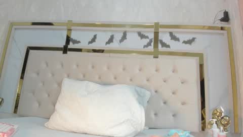 cameron_hearts online show from 10.30.25