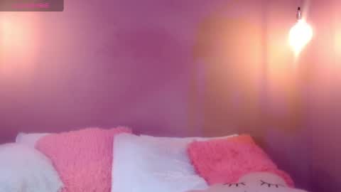 Snapshot of cami_fire chatting on 01.08.25 Cami online show from 01.08.25