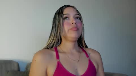   online show from 10.11.25