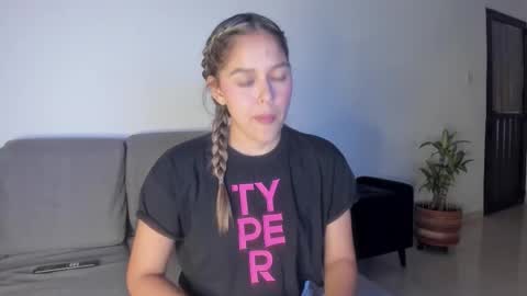   online show from 11.08.25