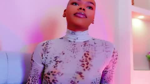 camiestrada online show from 02.12.26