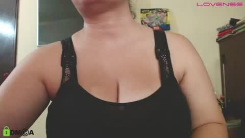 Snapshot of camiilahotxxx chatting on 07.15.26 Camila online show from 07.15.26