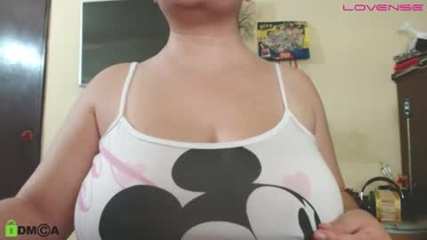 Snapshot of camiilahotxxx chatting on 07.17.26 Camila online show from 07.17.26