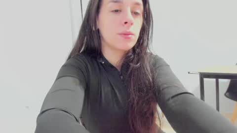 Snapshot of camila_berk chatting on 10.01.25 Cami online show from 10.01.25