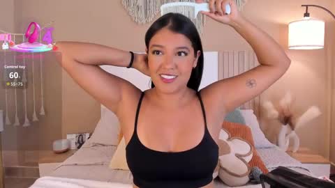 camila_bustamante_ online show from 04.07.26