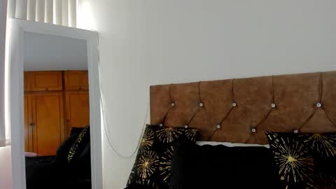 camila_collins7 online show from 11.04.25