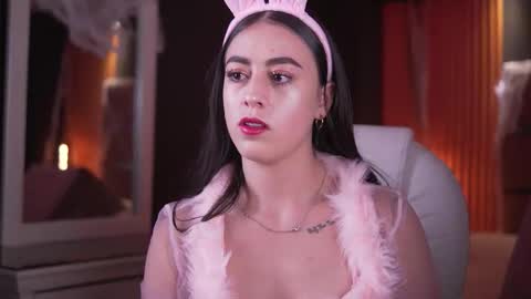 camila_martinez9 online show from 10.31.25