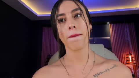 camila_martinez9 online show from 11.10.25