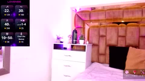 Camila Mishima online show from 10.09.25