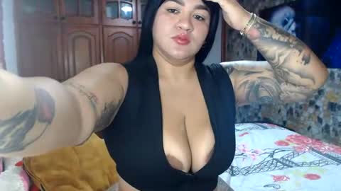Snapshot of camila_rosess chatting on 06.26.26 valentinaEpic way Ive been fucked 1515 online show from 06.26.26