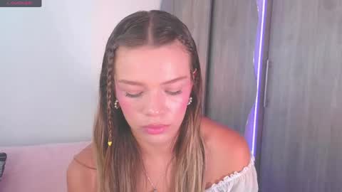 Camila Monroee  online show from 04.15.26