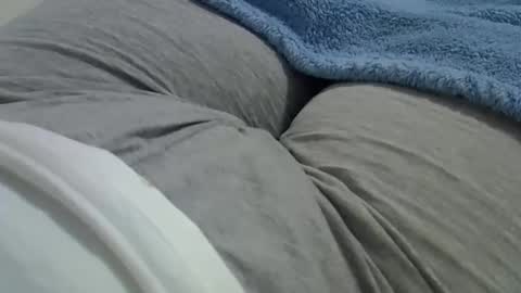 flash 50 tokens BIG CLIT  tits pussy. masturbation big clit 150 tokens fingers inside pussy 1000 tk  pump big clit 300 tk online show from 03.20.26