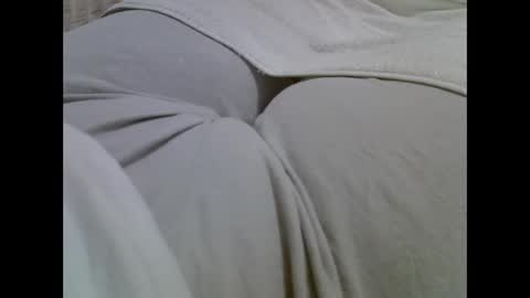 flash 50 tokens BIG CLIT  tits pussy. masturbation big clit 150 tokens fingers inside pussy 1000 tk  pump big clit 300 tk online show from 04.04.26