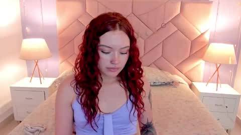 Snapshot of camilarivers chatting on 01.22.25 Camila online show from 01.22.25