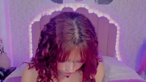 Snapshot of camilarivers chatting on 02.21.25 Camila online show from 02.21.25