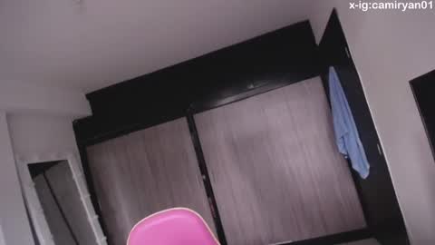 X IGcamiryan01 online show from 03.05.25